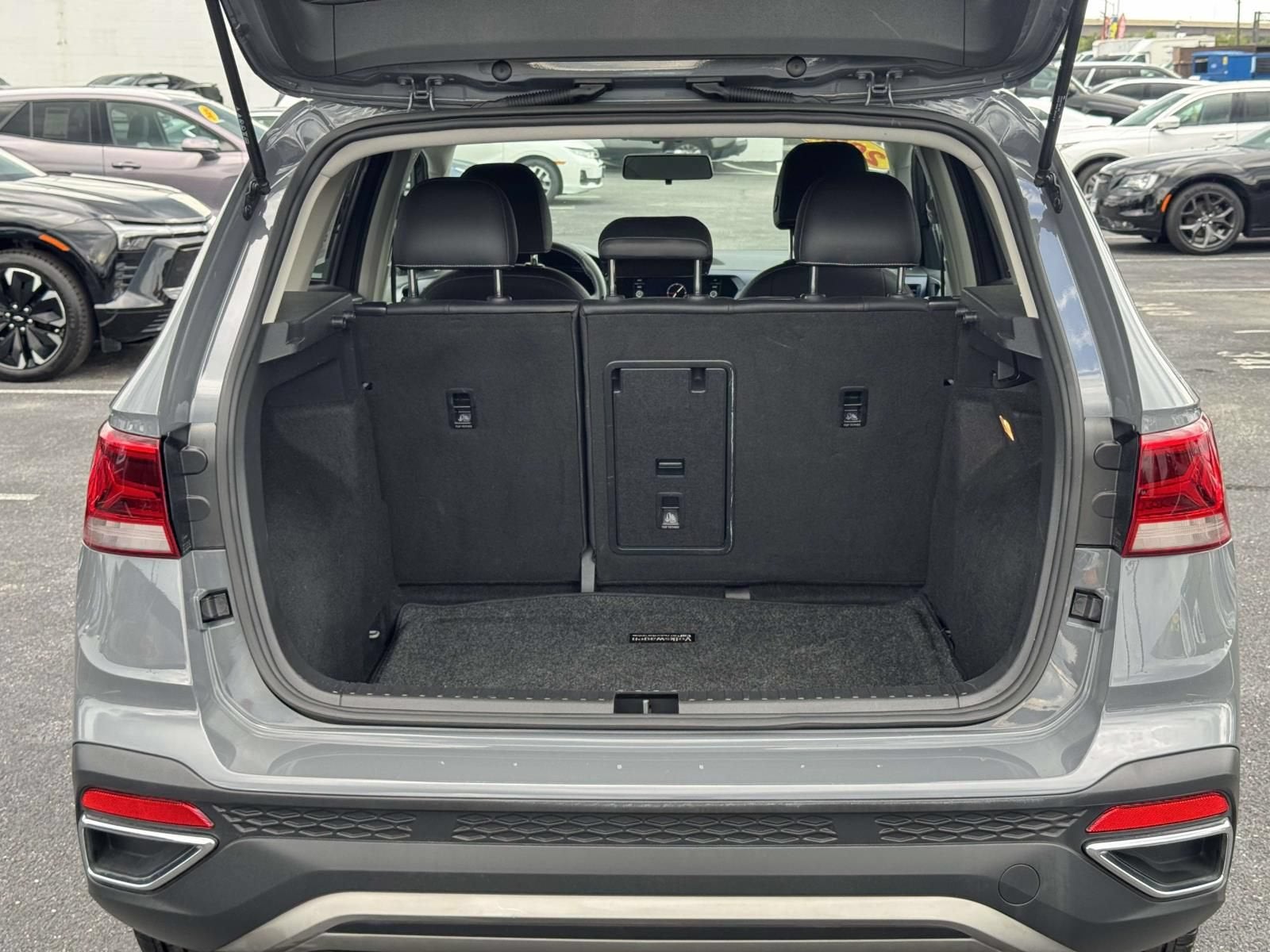 2022 Volkswagen Taos SE
