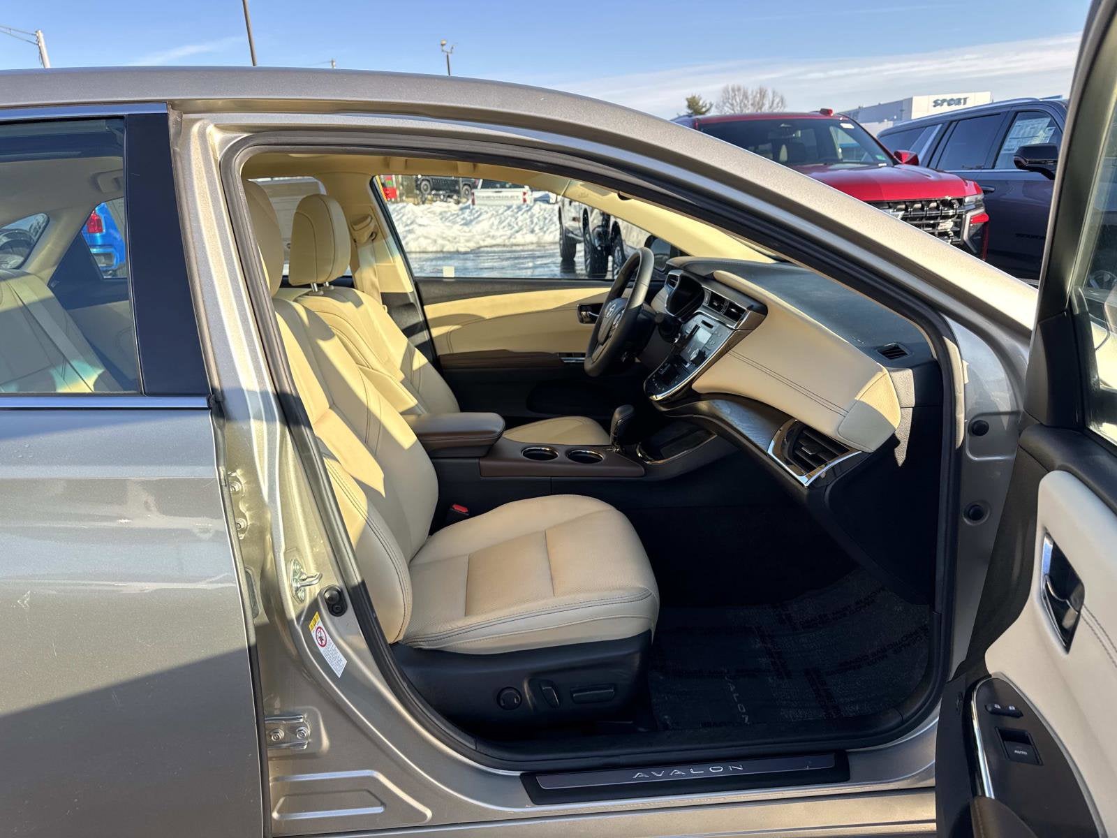 2016 Toyota Avalon Hybrid XLE Premium