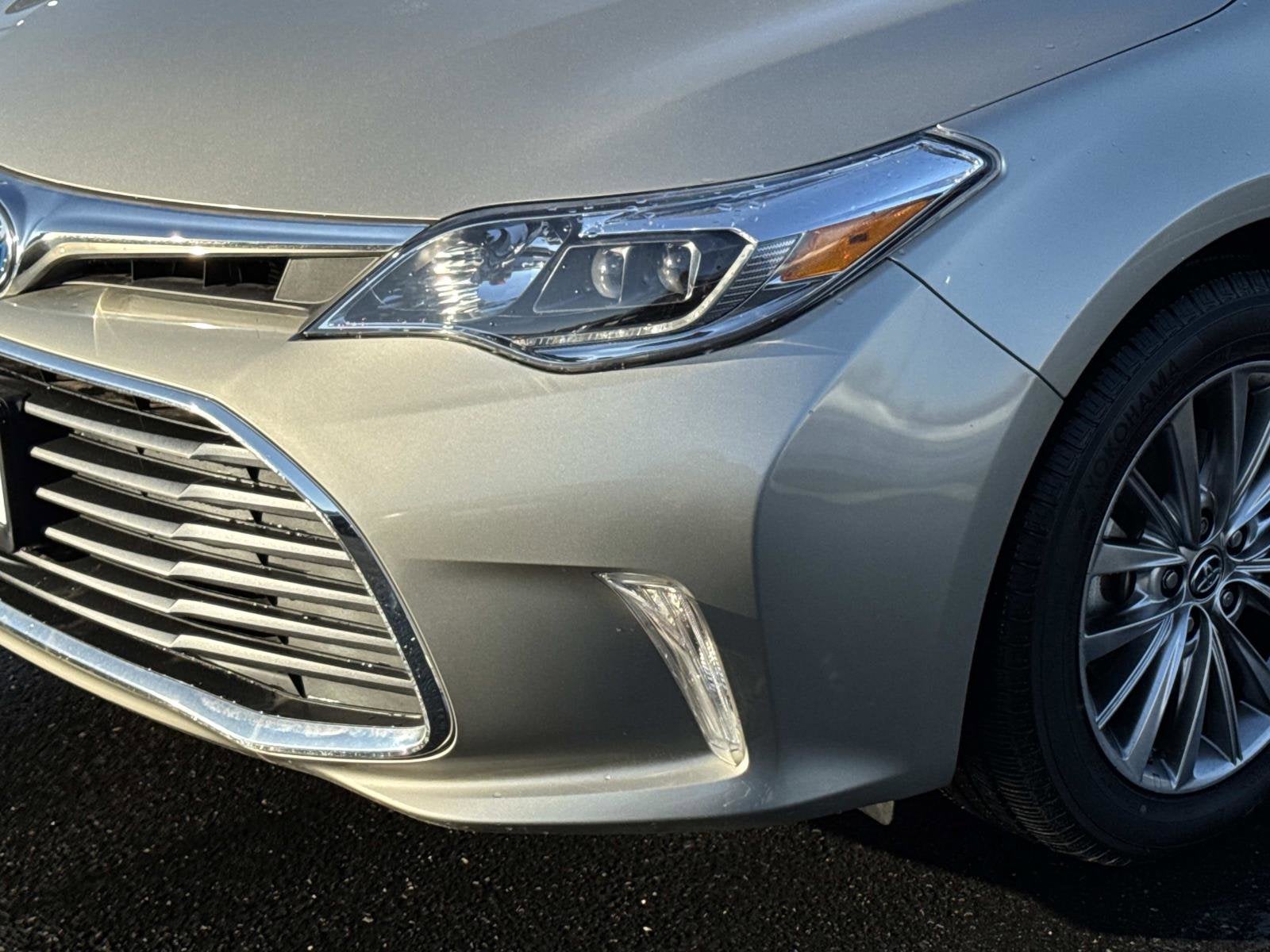 2016 Toyota Avalon Hybrid XLE Premium