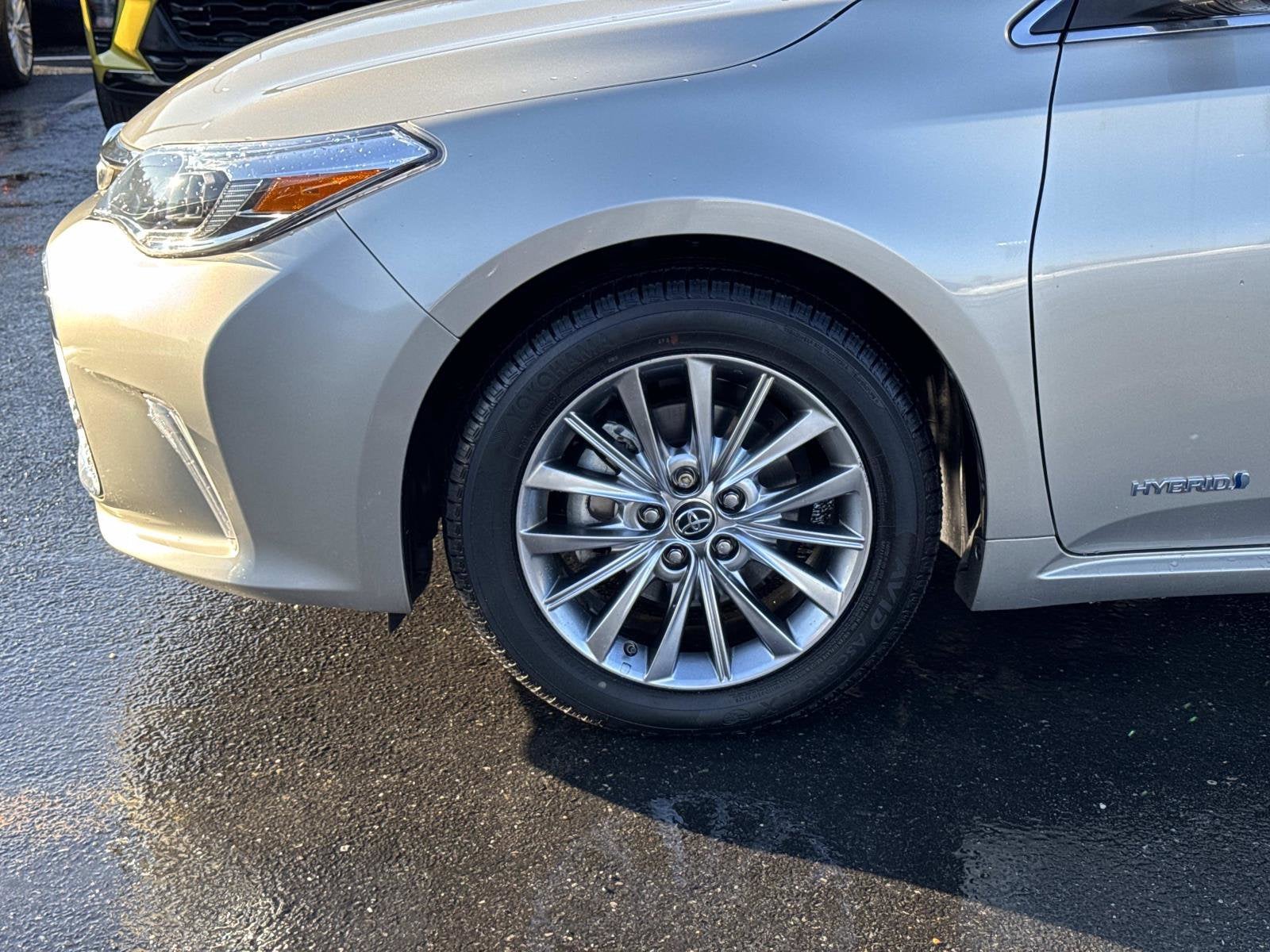 2016 Toyota Avalon Hybrid XLE Premium