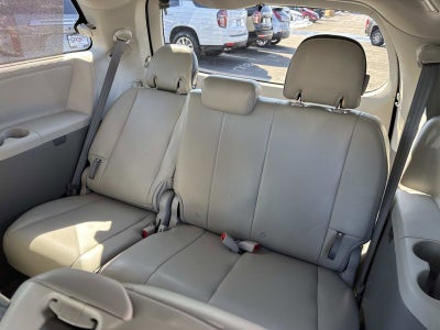 2013 Toyota Sienna LE AAS