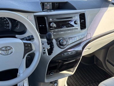 2013 Toyota Sienna LE AAS