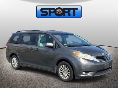 2013 Toyota Sienna XLE AAS