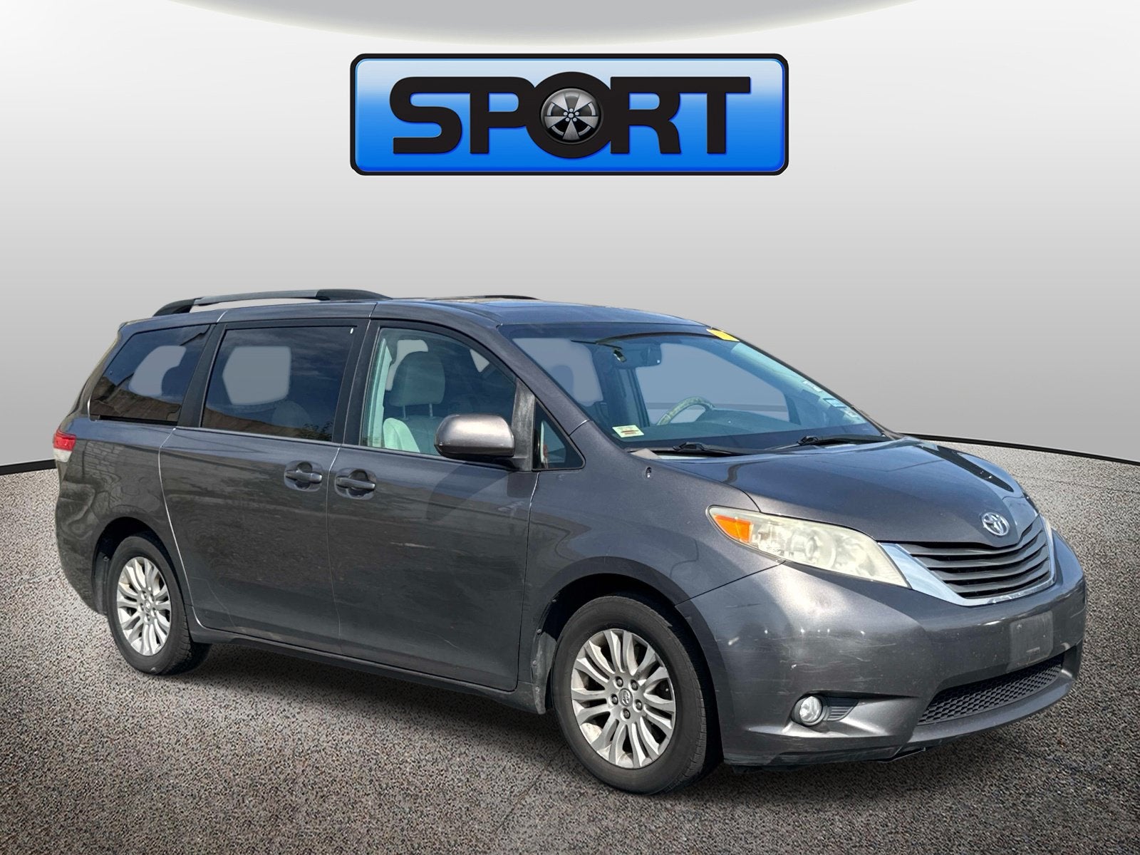 2013 Toyota Sienna XLE AAS