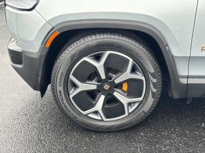 2023 RIVIAN R1S Adventure