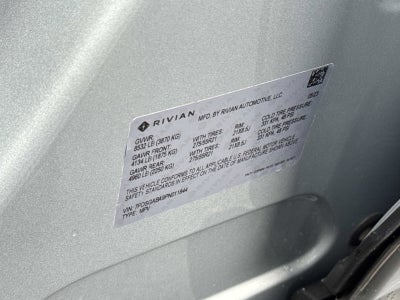 2023 RIVIAN R1S Adventure