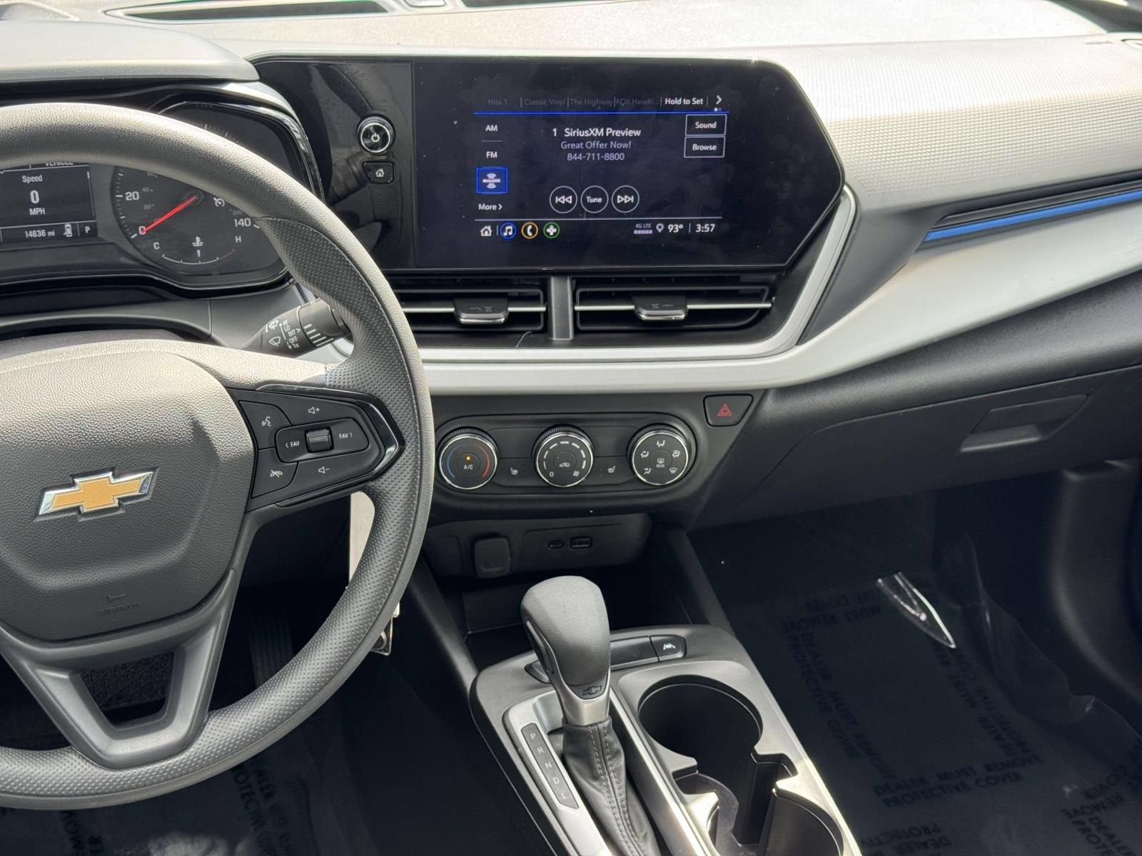 2025 Chevrolet Trax LS