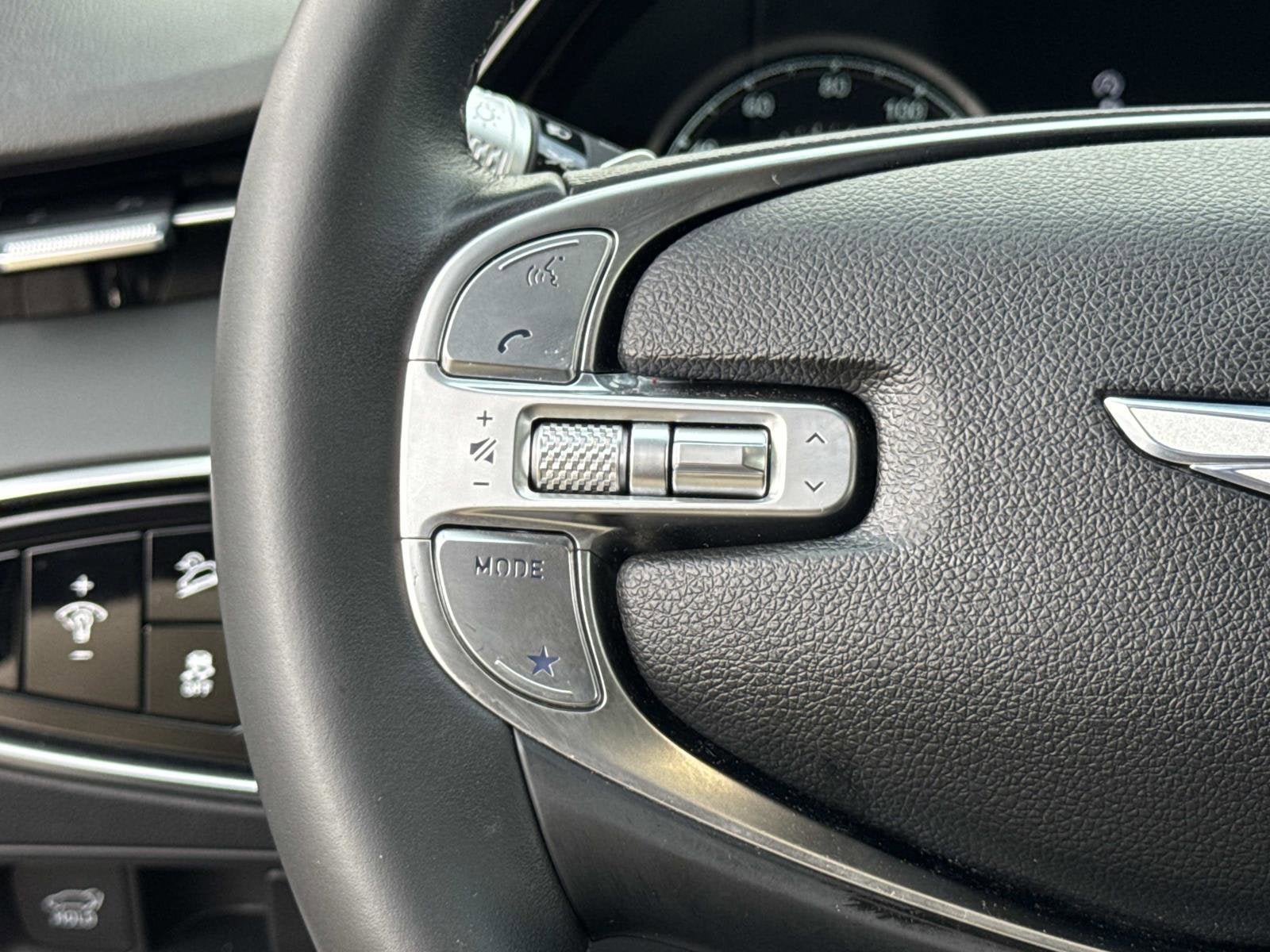 2025 Genesis GV70 2.5T