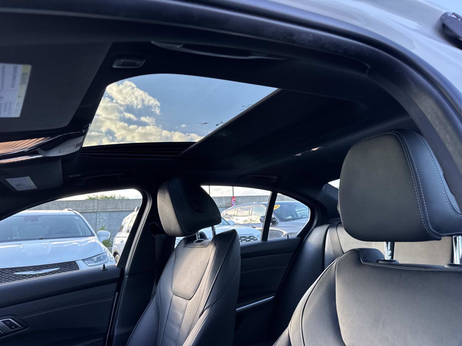 2019 BMW 3 Series 330i xDrive