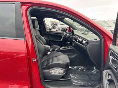 2022 Porsche Macan NA