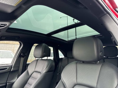 2022 Porsche Macan NA