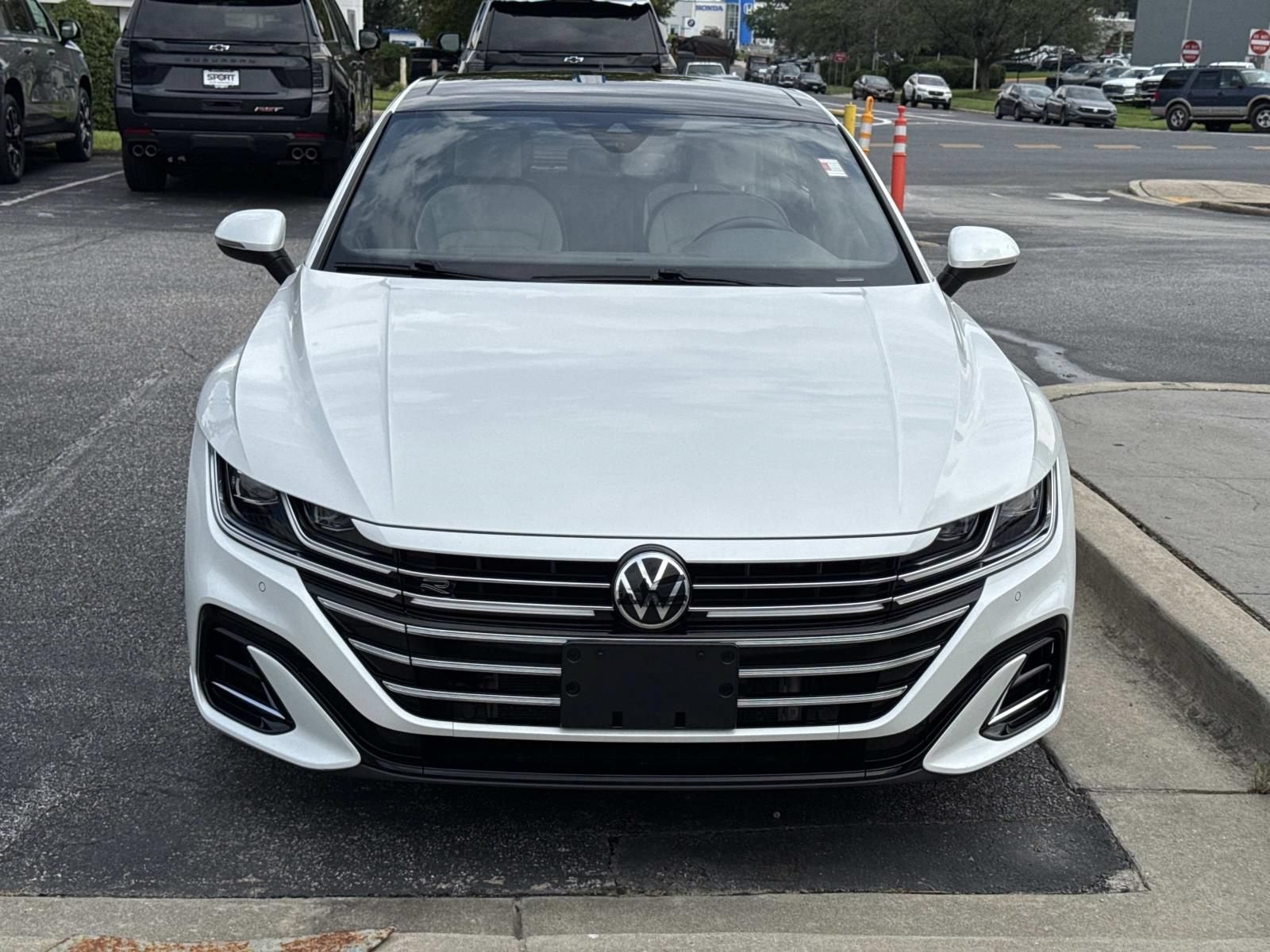 2023 Volkswagen Arteon SEL R-Line