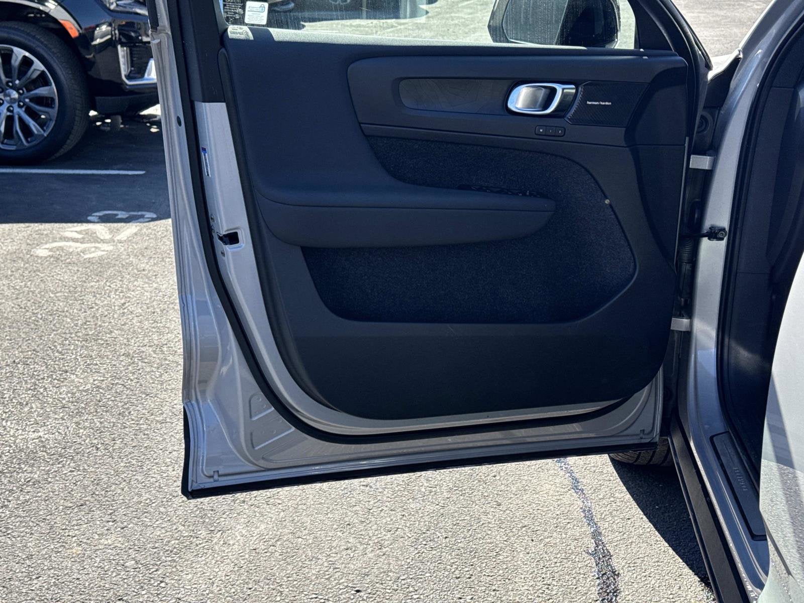 2024 Volvo C40 Recharge Pure Electri Ultimate