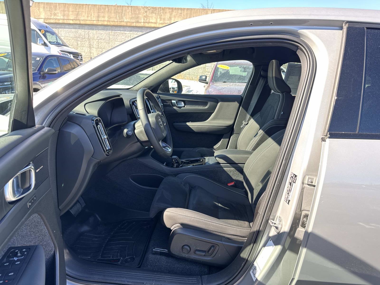 2024 Volvo C40 Recharge Pure Electri Ultimate